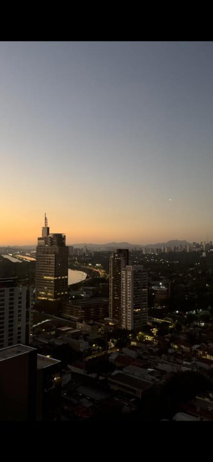 Na Faria Lima E De Luxo Em Pinheiros São Paulo